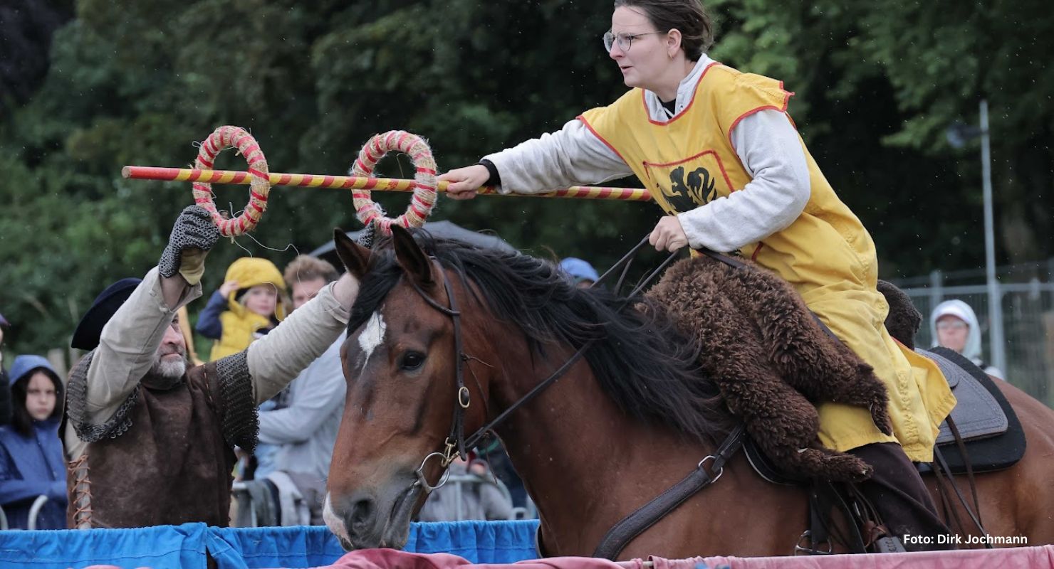 Header Flachsmarkt 110