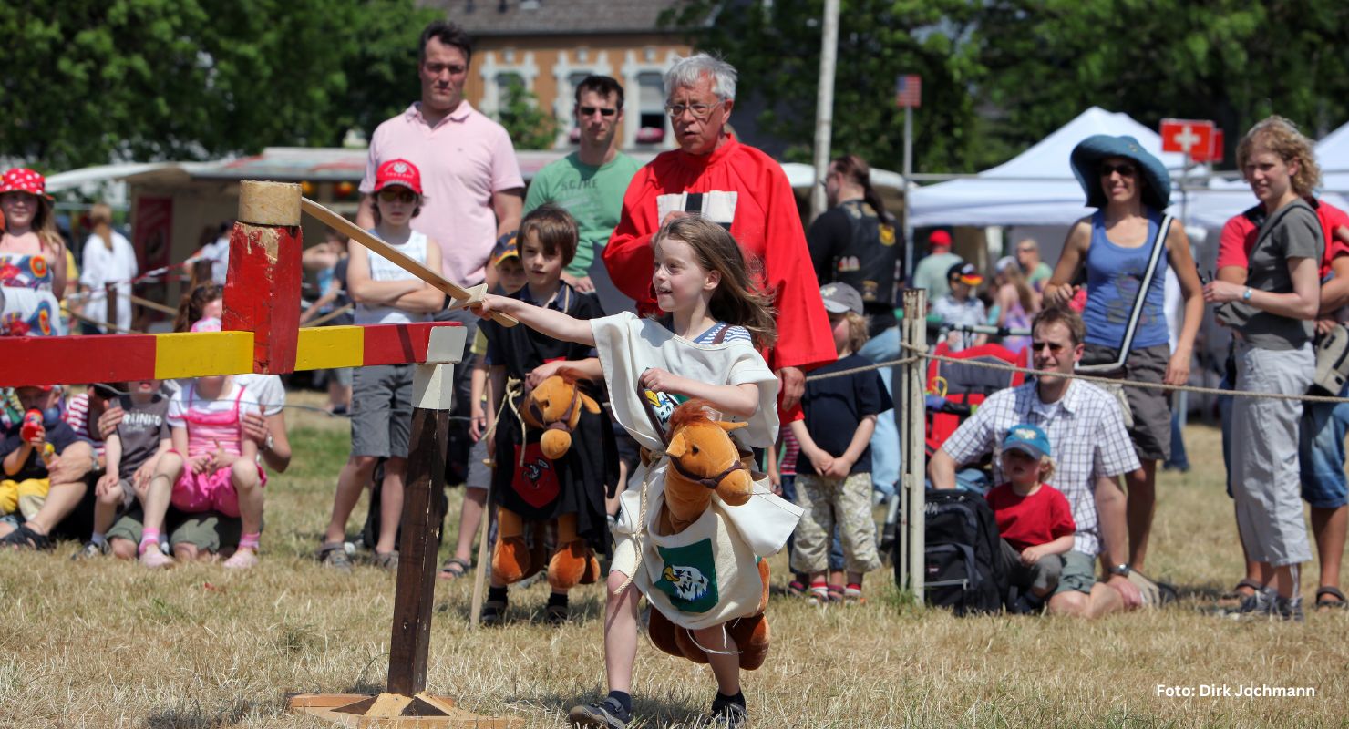 Header Flachsmarkt 6